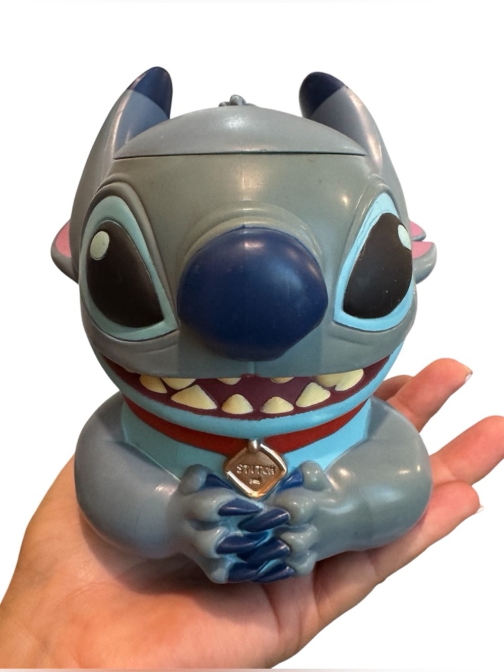 Disney on Ice Lilo & Stitch collector plastic mug with Flip Lid